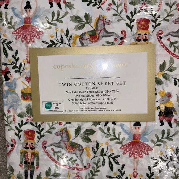 Cupcakes and Cashmere TWIN Christmas Holiday Nutcracker Ballet Cotton Sheet Set - Picture 4 of 4